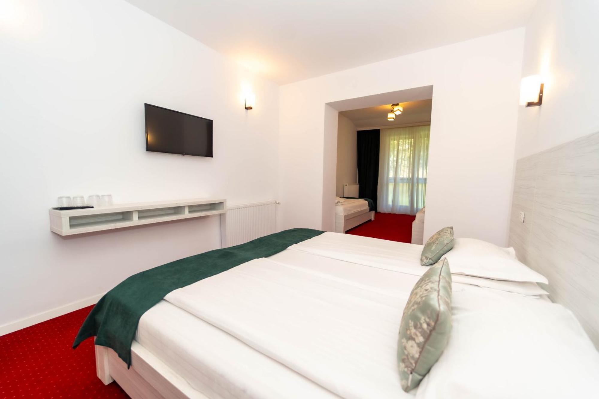 פרדיאל Hotel Cirus מראה חיצוני תמונה