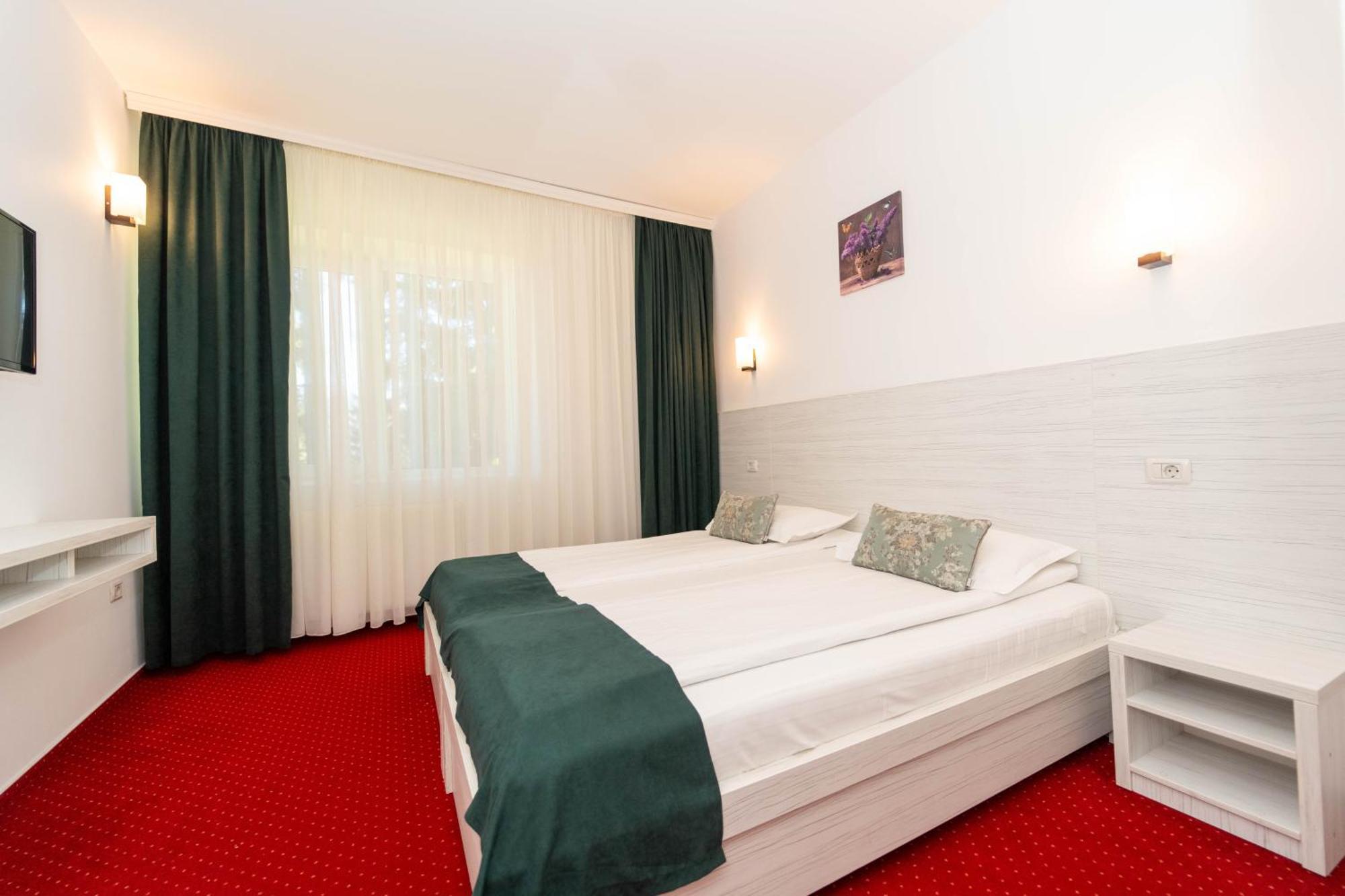 פרדיאל Hotel Cirus מראה חיצוני תמונה