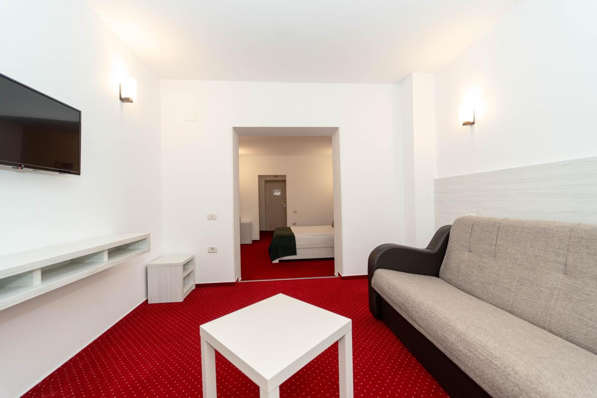 פרדיאל Hotel Cirus מראה חיצוני תמונה