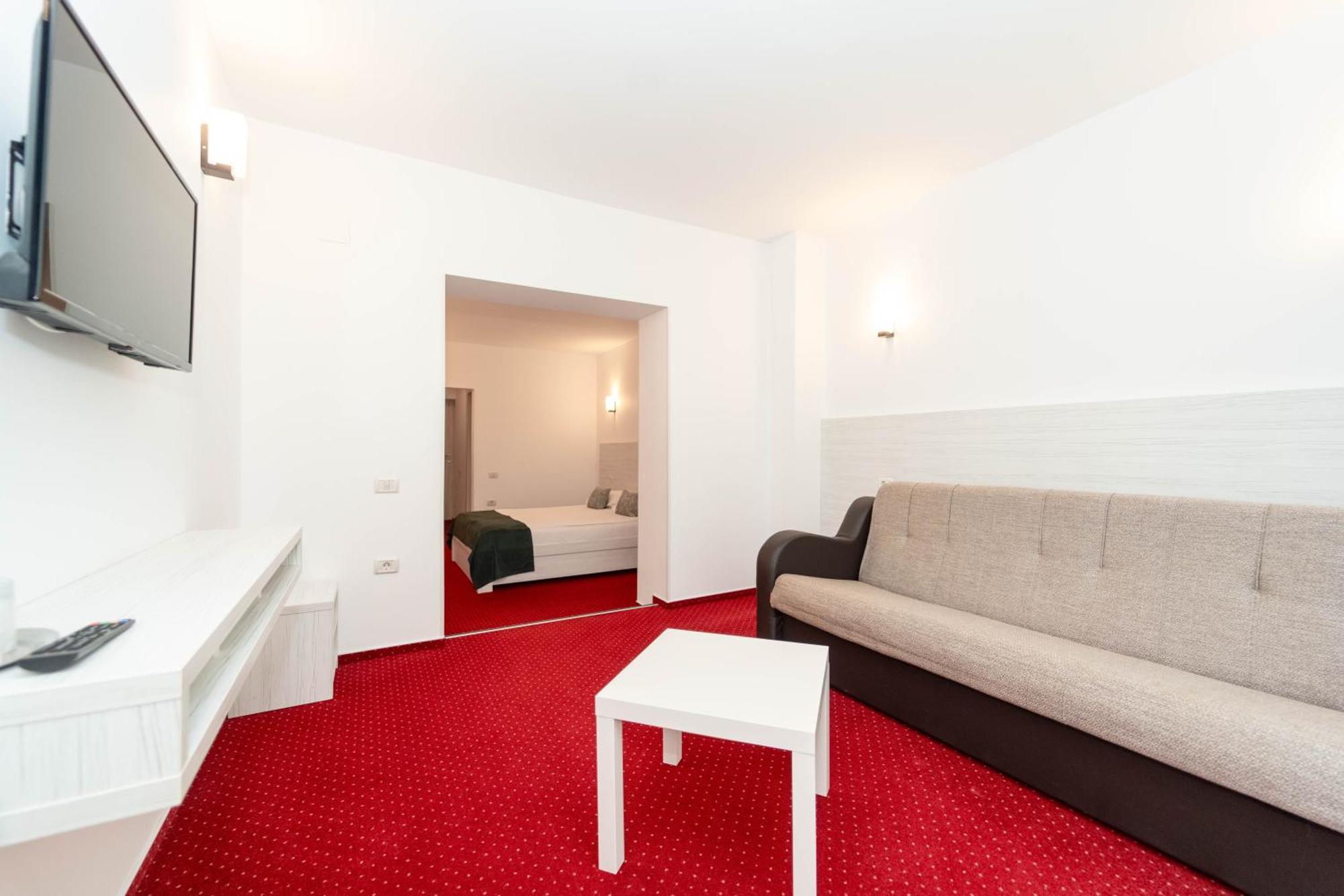 פרדיאל Hotel Cirus מראה חיצוני תמונה