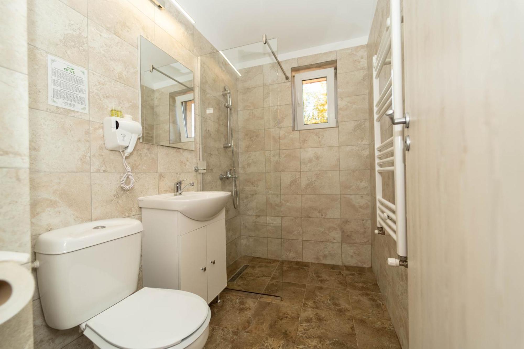 פרדיאל Hotel Cirus מראה חיצוני תמונה