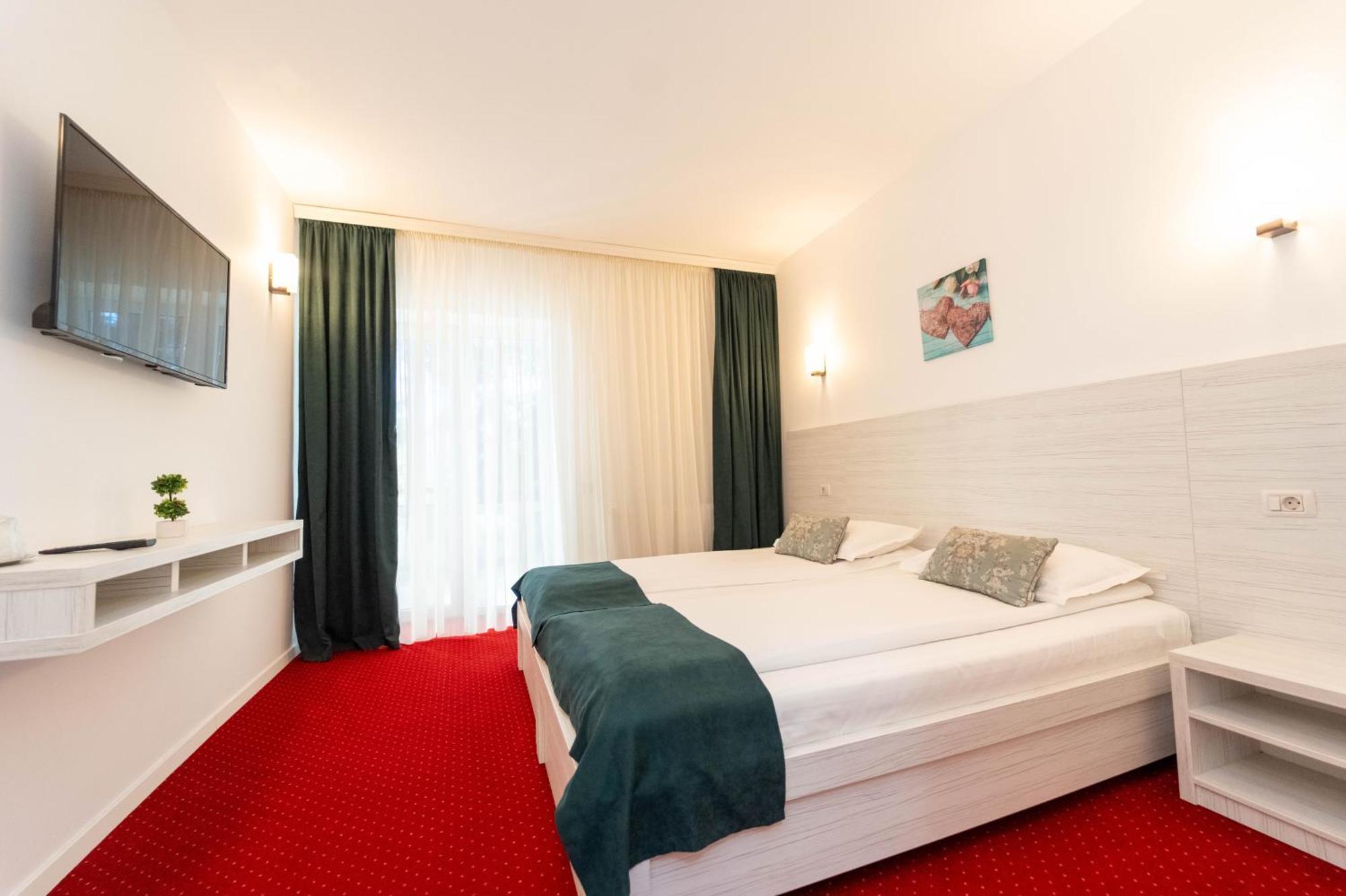 פרדיאל Hotel Cirus מראה חיצוני תמונה