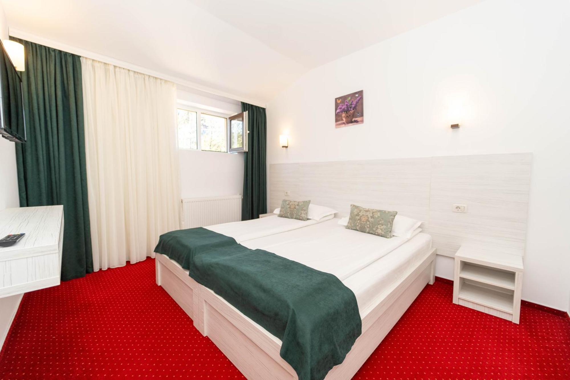 פרדיאל Hotel Cirus מראה חיצוני תמונה