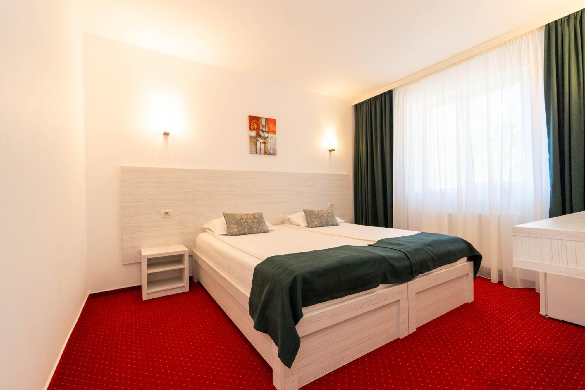 פרדיאל Hotel Cirus מראה חיצוני תמונה
