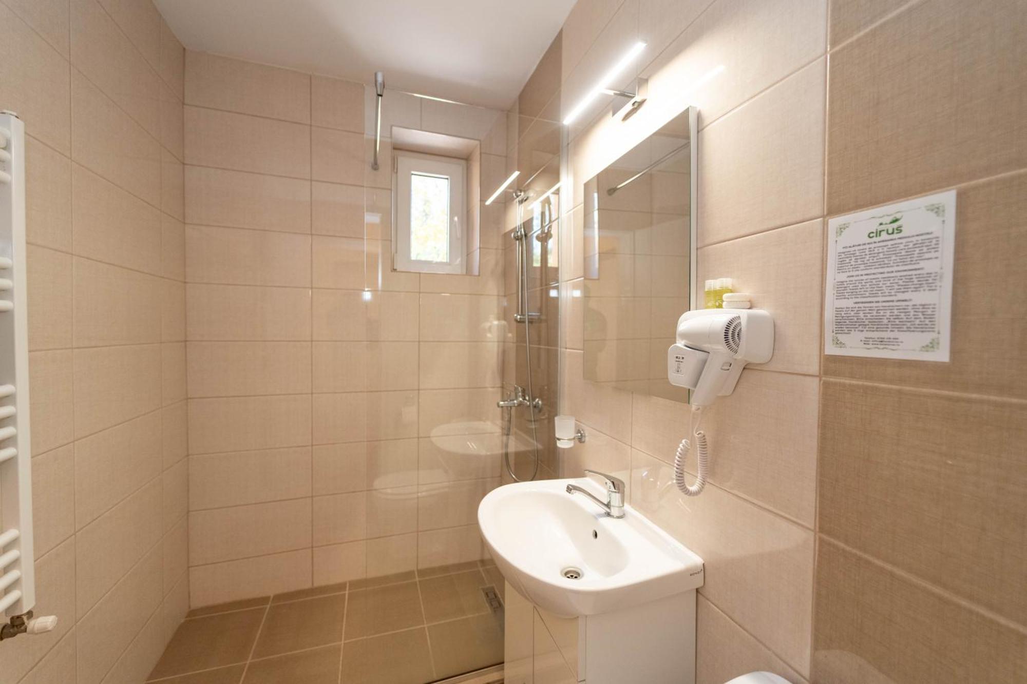 פרדיאל Hotel Cirus מראה חיצוני תמונה